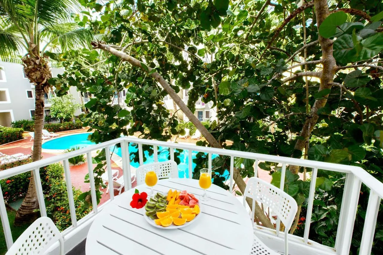 Tropicana Suites Deluxe Beach Club & Pool - Playa Los Corales 4*, Punta Cana Dominik Cumhuriyeti